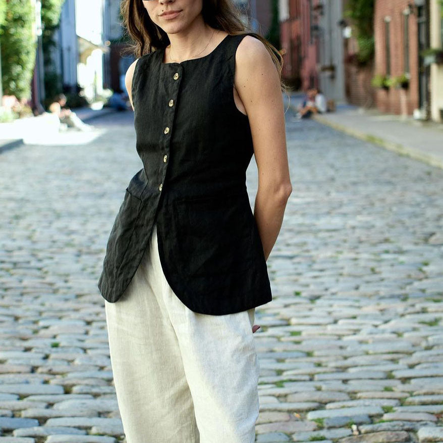 Élégance Décontractée – Haut Sans Manches à Col Carré