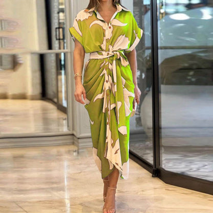 Élégance Imprimée – Robe Chemisier Taille Haute